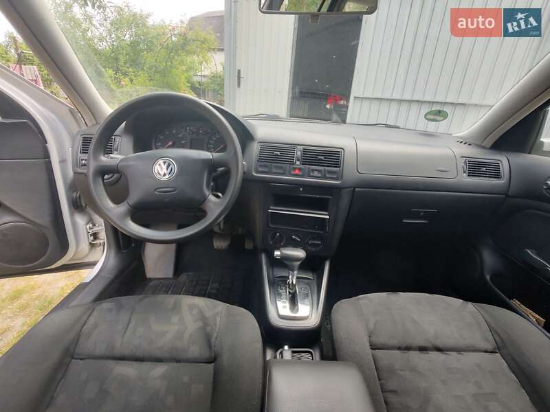 Універсал Volkswagen Golf 1999 в Черкасах