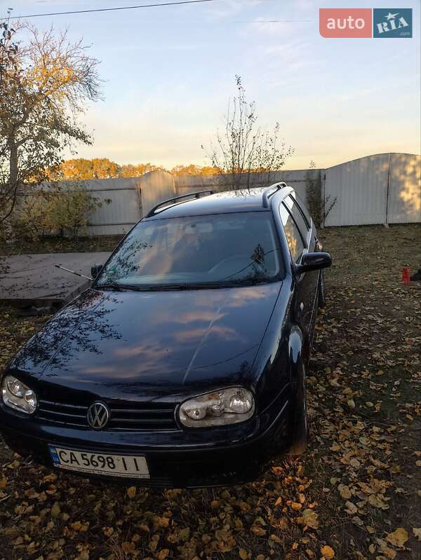 Універсал Volkswagen Golf 2004 в Шполі