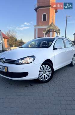 Универсал Volkswagen Golf 2012 в Городке