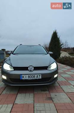 Универсал Volkswagen Golf 2014 в Богуславе