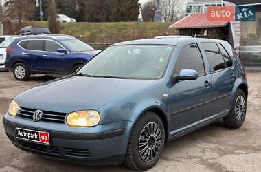 Хетчбек Volkswagen Golf 2003 в Вінниці