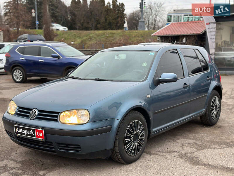 Хэтчбек Volkswagen Golf 2003 в Виннице