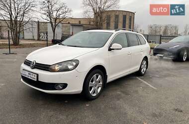 Універсал Volkswagen Golf 2010 в Києві