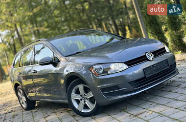 Універсал Volkswagen Golf 2015 в Дрогобичі