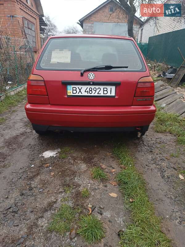 Хэтчбек Volkswagen Golf 1995 в Хмельницком