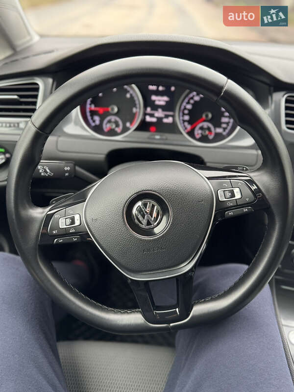 Універсал Volkswagen Golf 2017 в Бердичеві