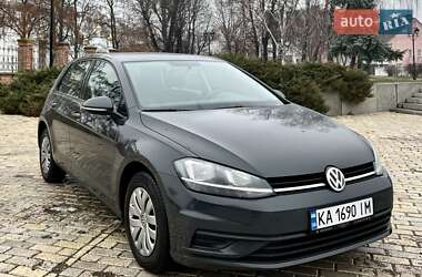 Хетчбек Volkswagen Golf 2019 в Києві