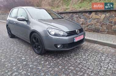 Хэтчбек Volkswagen Golf 2008 в Луцке