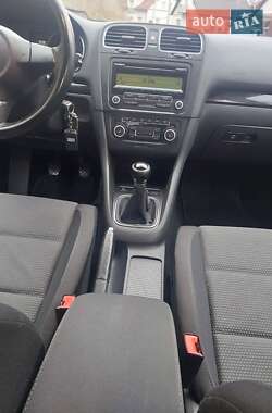 Хэтчбек Volkswagen Golf 2008 в Луцке