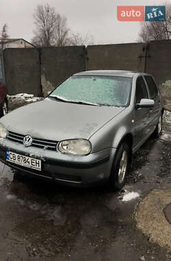 Хетчбек Volkswagen Golf 2002 в Чернігові