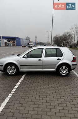 Хэтчбек Volkswagen Golf 2003 в Коломые