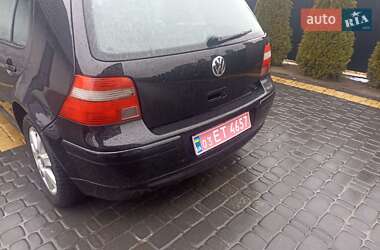 Хетчбек Volkswagen Golf 2003 в Любомлі