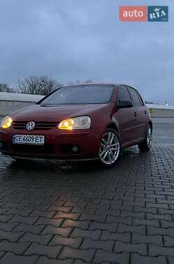 Хетчбек Volkswagen Golf 2005 в Чернівцях