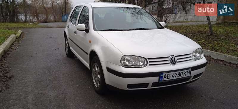Volkswagen Golf 1998