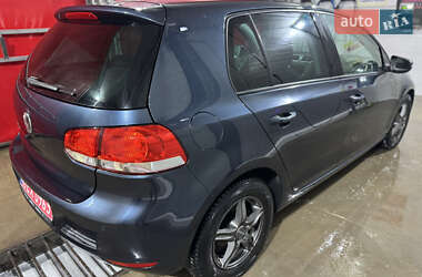 Хетчбек Volkswagen Golf 2009 в Сумах