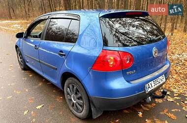 Хетчбек Volkswagen Golf 2003 в Харкові