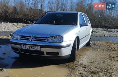 Універсал Volkswagen Golf 2001 в Івано-Франківську