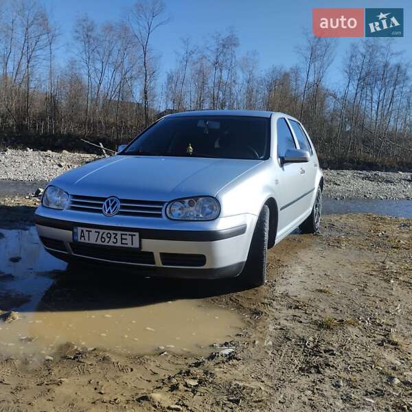 Volkswagen Golf 2001