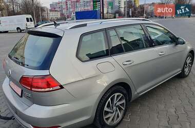 Універсал Volkswagen Golf 2018 в Луцьку