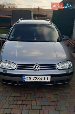 Універсал Volkswagen Golf 2003 в Смілі