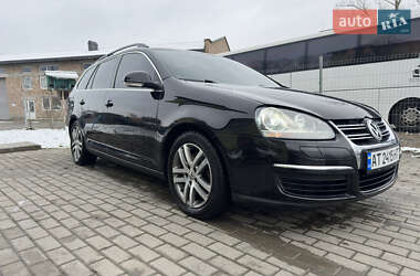 Універсал Volkswagen Golf 2009 в Івано-Франківську