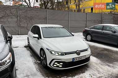 Хэтчбек Volkswagen Golf 2020 в Киеве