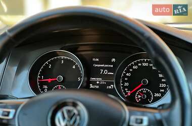 Універсал Volkswagen Golf 2013 в Києві