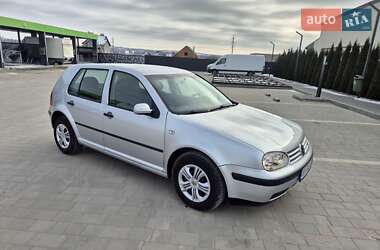 Хэтчбек Volkswagen Golf 2002 в Каменец-Подольском