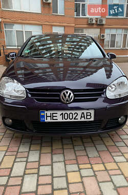 Хэтчбек Volkswagen Golf 2006 в Одессе