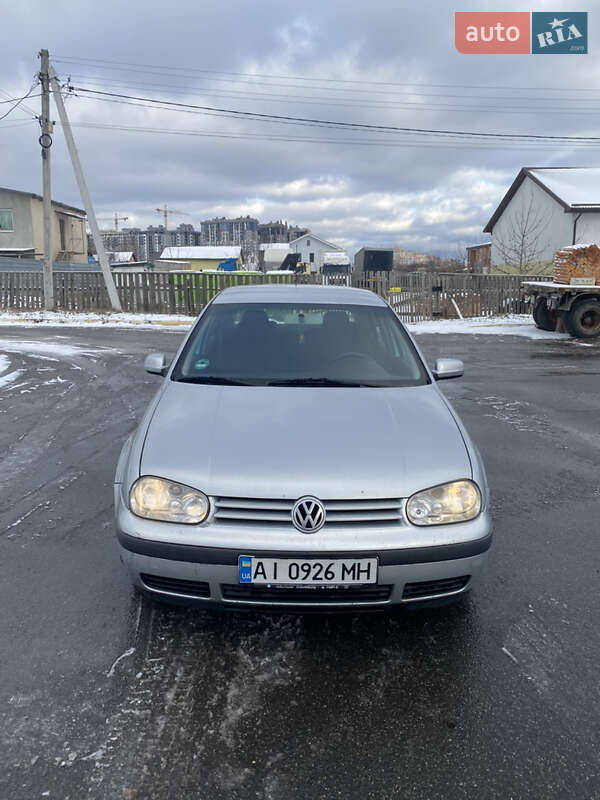 Volkswagen Golf 2000