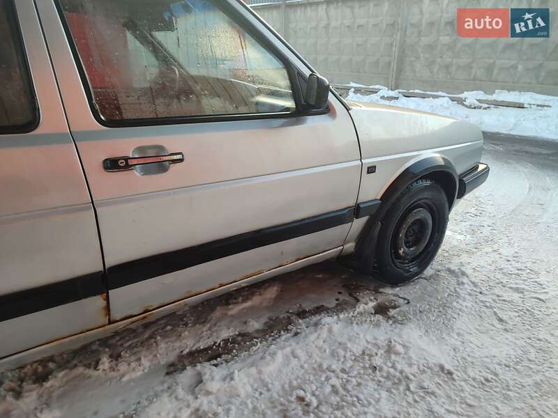 Хэтчбек Volkswagen Golf 1988 в Вышгороде