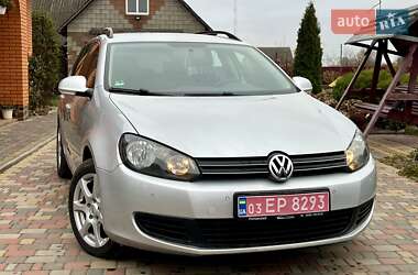 Універсал Volkswagen Golf 2010 в Володимирці