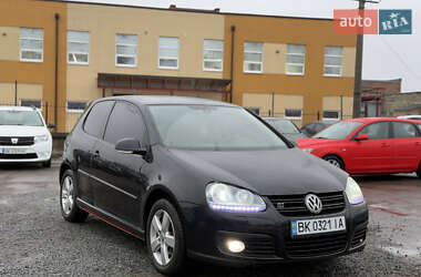 Хетчбек Volkswagen Golf 2008 в Рівному