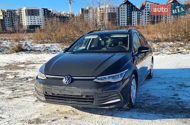 Універсал Volkswagen Golf 2021 в Києві