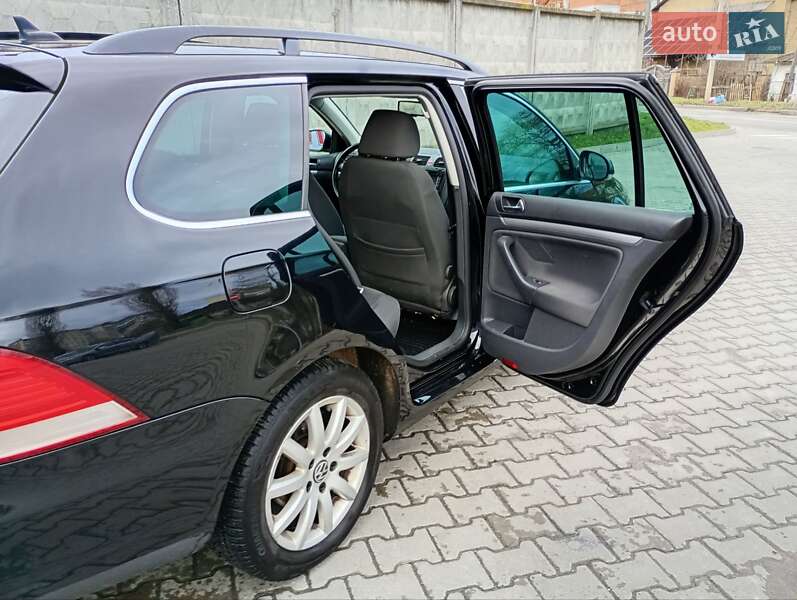 Универсал Volkswagen Golf 2007 в Новой Ушице