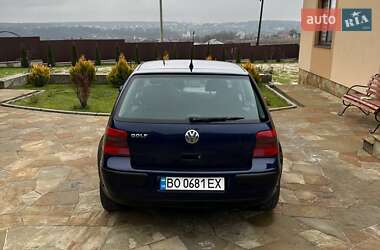 Хетчбек Volkswagen Golf 2001 в Тернополі