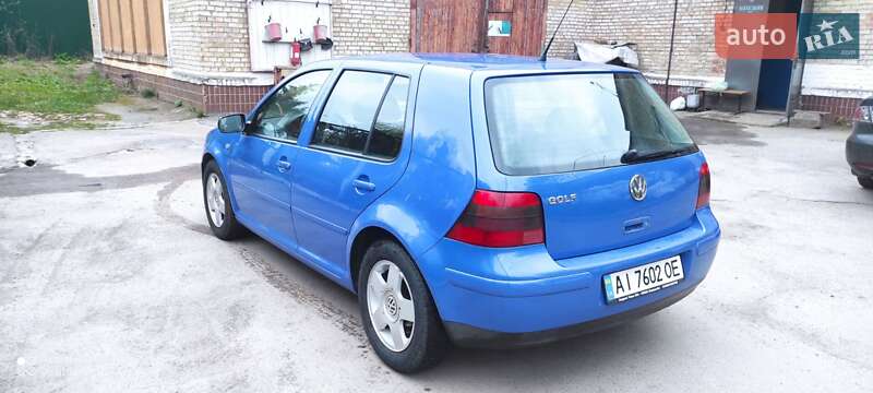 Хэтчбек Volkswagen Golf 1998 в Киеве