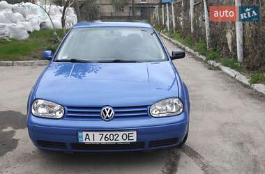 Хэтчбек Volkswagen Golf 1998 в Киеве