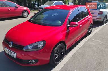 Хэтчбек Volkswagen Golf 2012 в Киеве