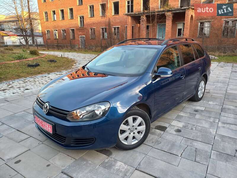 Універсал Volkswagen Golf 2011 в Надвірній