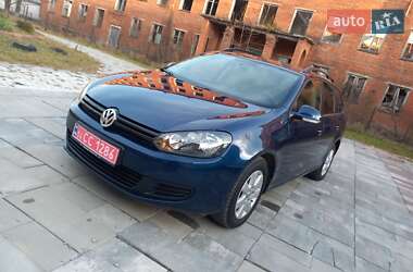 Універсал Volkswagen Golf 2011 в Надвірній