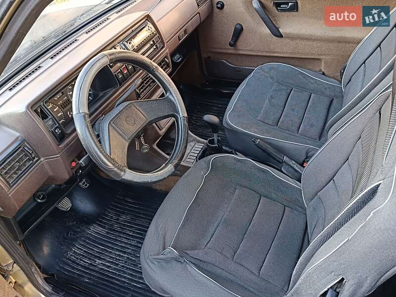 Хетчбек Volkswagen Golf 1985 в Ізмаїлі