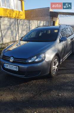 Універсал Volkswagen Golf 2010 в Первомайську