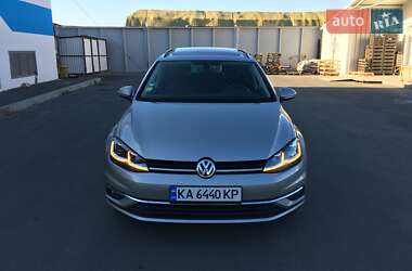 Универсал Volkswagen Golf 2017 в Умани