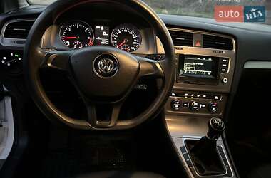 Хетчбек Volkswagen Golf 2013 в Чернівцях