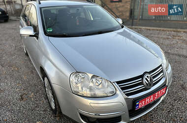 Універсал Volkswagen Golf 2009 в Вінниці