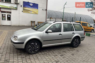 Універсал Volkswagen Golf 2002 в Рівному