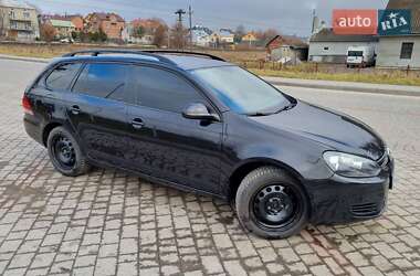 Универсал Volkswagen Golf 2010 в 