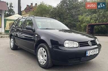 Універсал Volkswagen Golf 2002 в Чернівцях