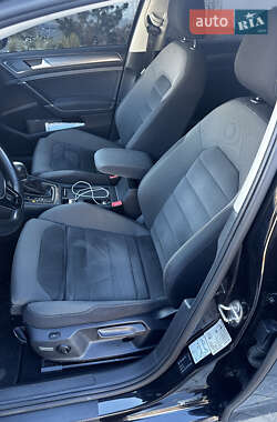 Универсал Volkswagen Golf 2017 в 